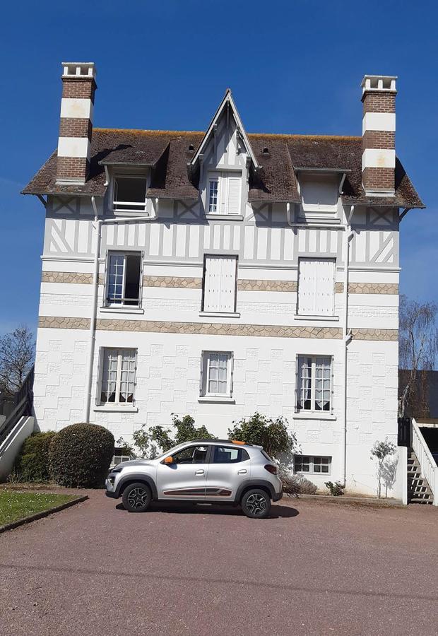 Studio proche du centre ville et de la plage Villers-sur-Mer Extérieur photo